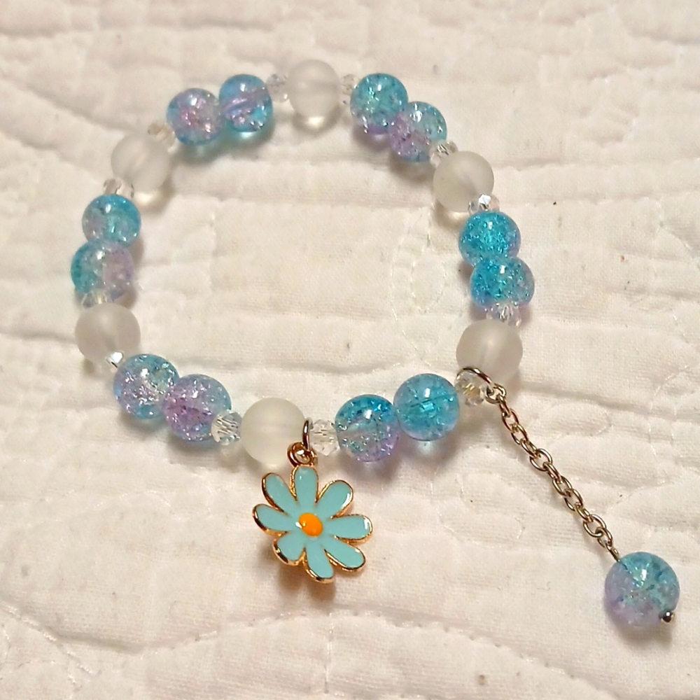 Pastel Beaded Bracelet with Daisy Charm